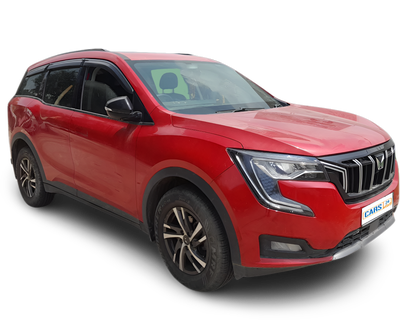 Mahindra XUV700-img